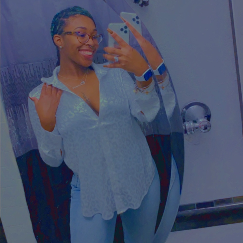 Meet your Posher, Khadijah